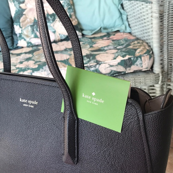 KATE SPADE NWOT SAFFIANO LEATHER LEATHER LINED BAG - Picture 7 of 17